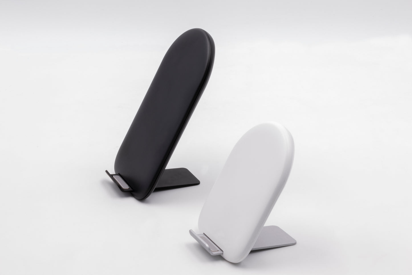 Powerstand for Mobile Phones